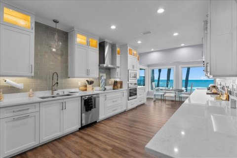House in Ormond Beach, Florida 5 bedrooms, 465.72 sq.m. № 1243338 - photo 20