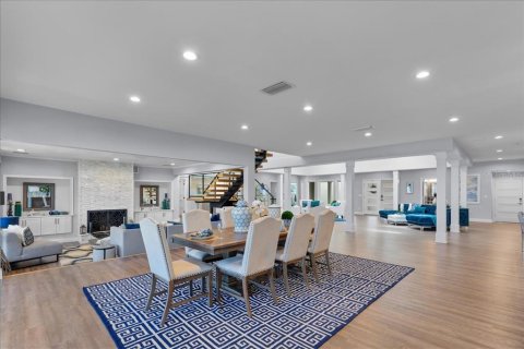 House in Ormond Beach, Florida 5 bedrooms, 465.72 sq.m. № 1243338 - photo 27