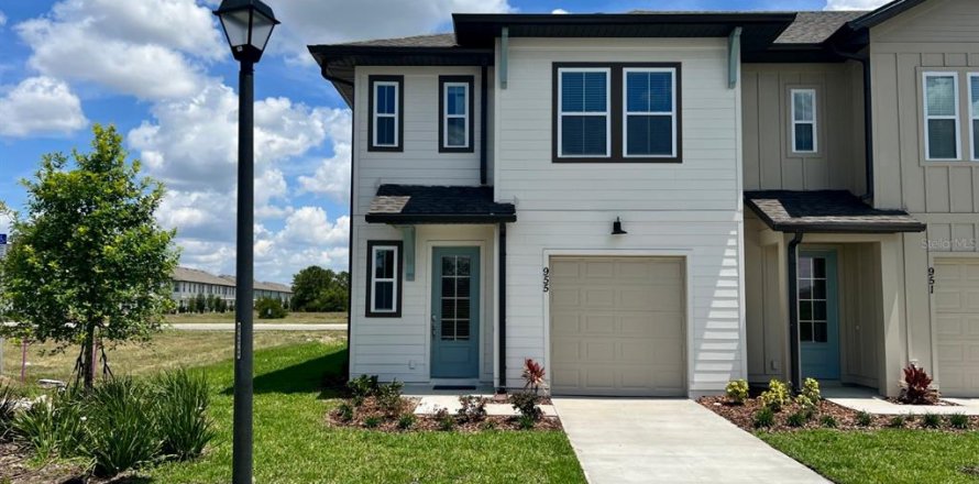 Touwnhouse à Davenport, Floride 3 chambres, 153.57 m2 № 2410418