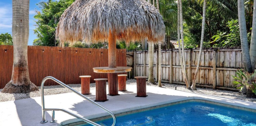 House in Lighthouse Point, Florida 3 bedrooms, 205.41 sq.m. № 1172492