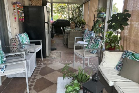 Villa ou maison à vendre à Fort Myers, Floride: 4 chambres № 1985447 - photo 10