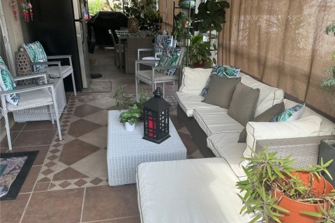 Villa ou maison à vendre à Fort Myers, Floride: 4 chambres № 1985447 - photo 15