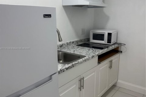 Villa ou maison à vendre à Fort Myers, Floride: 4 chambres № 1985447 - photo 12