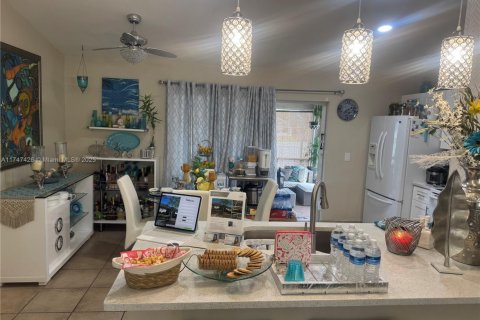 Villa ou maison à vendre à Fort Myers, Floride: 4 chambres № 1985447 - photo 13