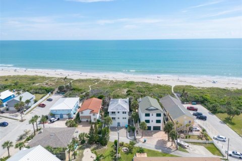 House in Cape Canaveral, Florida 3 bedrooms, 243.31 sq.m. № 2396336 - photo 5