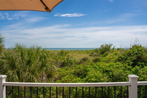 House in Cape Canaveral, Florida 3 bedrooms, 243.31 sq.m. № 2396336 - photo 2
