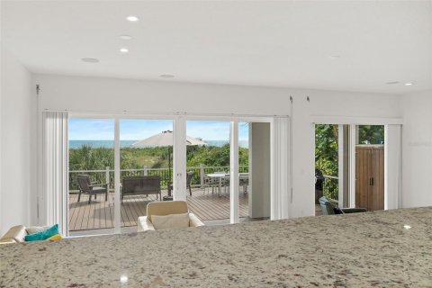 House in Cape Canaveral, Florida 3 bedrooms, 243.31 sq.m. № 2396336 - photo 14