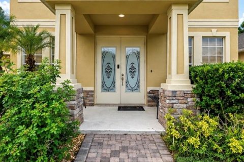 Villa ou maison à louer à Orlando, Floride: 4 chambres, 244.24 m2 № 2396563 - photo 2