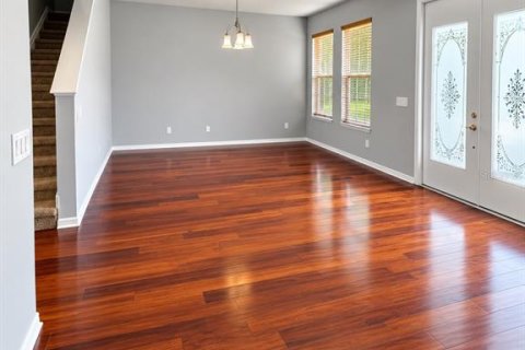 Villa ou maison à louer à Orlando, Floride: 4 chambres, 244.24 m2 № 2396563 - photo 3