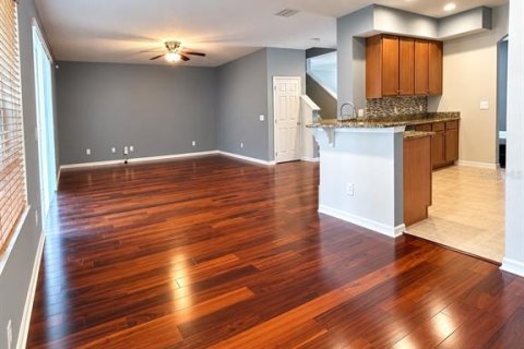 Villa ou maison à louer à Orlando, Floride: 4 chambres, 244.24 m2 № 2396563 - photo 6