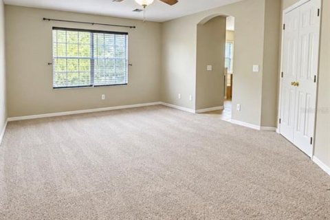 Villa ou maison à louer à Orlando, Floride: 4 chambres, 244.24 m2 № 2396563 - photo 18