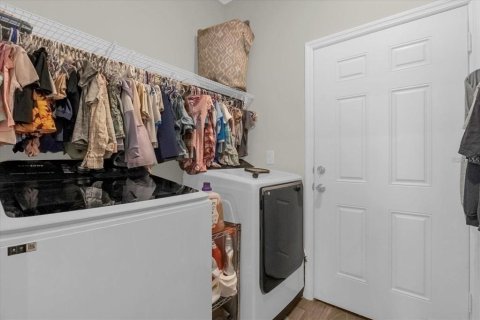 Casa en venta en Eustis, Florida, 4 dormitorios, 177.07 m2 № 1822383 - foto 28