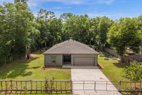Casa en venta en Eustis, Florida, 4 dormitorios, 177.07 m2 № 1822383 - foto 1