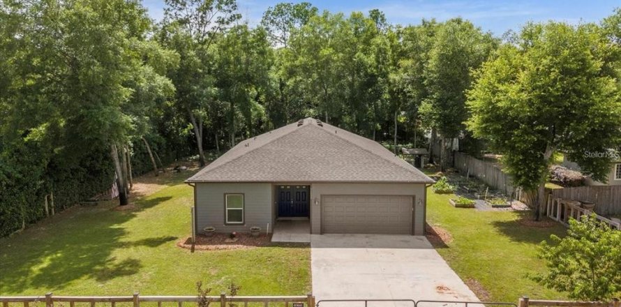 Casa en Eustis, Florida 4 dormitorios, 177.07 m2 № 1822383