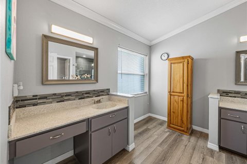 Villa ou maison à vendre à Zephyrhills, Floride: 4 chambres, 194.91 m2 № 2221640 - photo 23