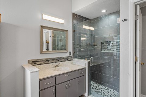Villa ou maison à vendre à Zephyrhills, Floride: 4 chambres, 194.91 m2 № 2221640 - photo 25