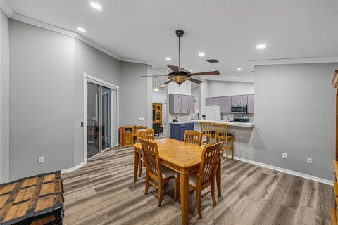 Villa ou maison à vendre à Zephyrhills, Floride: 4 chambres, 194.91 m2 № 2221640 - photo 16