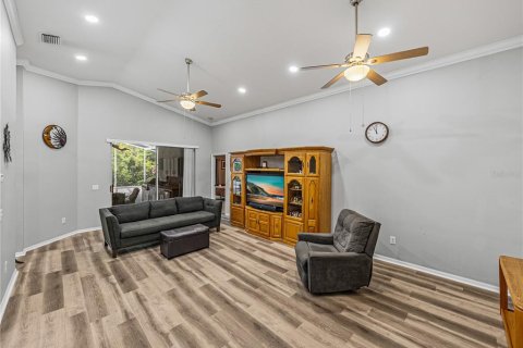 Villa ou maison à vendre à Zephyrhills, Floride: 4 chambres, 194.91 m2 № 2221640 - photo 7
