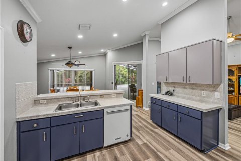 Villa ou maison à vendre à Zephyrhills, Floride: 4 chambres, 194.91 m2 № 2221640 - photo 14