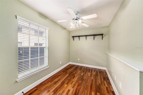 Adosado en venta en Tampa, Florida, 4 dormitorios, 192.12 m2 № 1898886 - foto 9