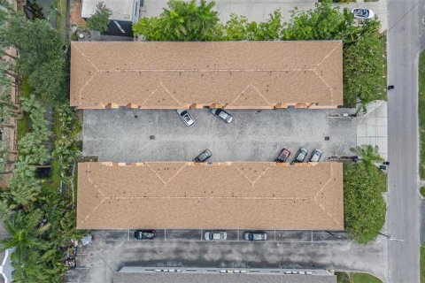Adosado en venta en Tampa, Florida, 4 dormitorios, 192.12 m2 № 1898886 - foto 29