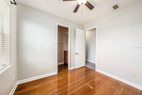 Adosado en venta en Tampa, Florida, 4 dormitorios, 192.12 m2 № 1898886 - foto 23
