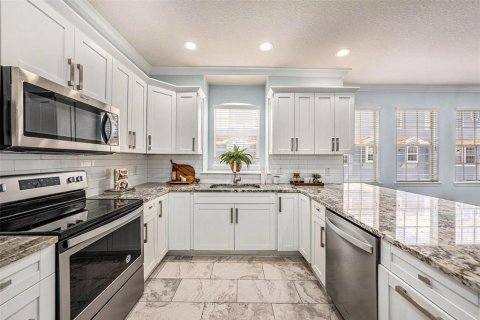 Adosado en venta en Tampa, Florida, 4 dormitorios, 192.12 m2 № 1898886 - foto 16