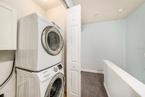 Adosado en venta en Tampa, Florida, 4 dormitorios, 192.12 m2 № 1898886 - foto 21
