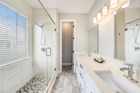 Adosado en venta en Tampa, Florida, 4 dormitorios, 192.12 m2 № 1898886 - foto 20