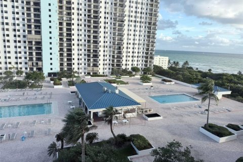 Copropriété à vendre à Hollywood, Floride: 3 chambres, 184.88 m2 № 1997581 - photo 4