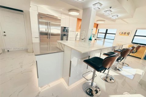 Copropriété à vendre à Hollywood, Floride: 3 chambres, 184.88 m2 № 1997581 - photo 13