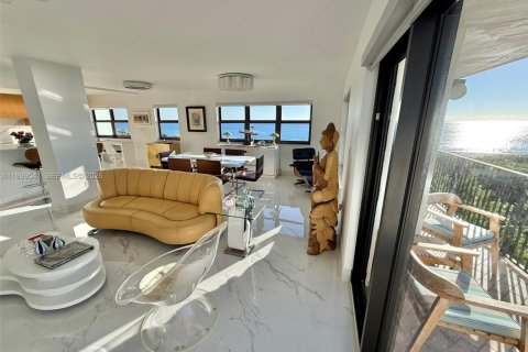 Copropriété à vendre à Hollywood, Floride: 3 chambres, 184.88 m2 № 1997581 - photo 14