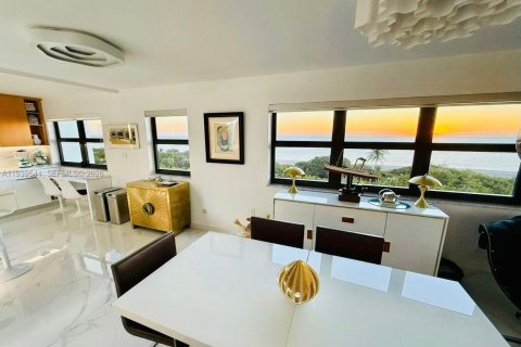 Copropriété à vendre à Hollywood, Floride: 3 chambres, 184.88 m2 № 1997581 - photo 9