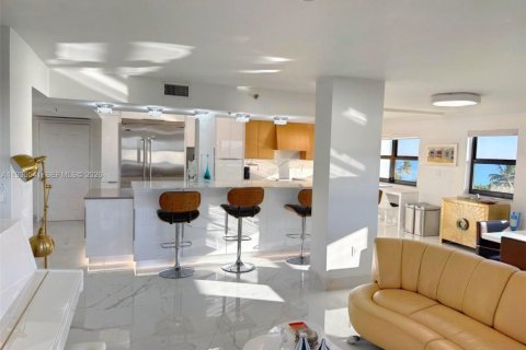 Copropriété à vendre à Hollywood, Floride: 3 chambres, 184.88 m2 № 1997581 - photo 7