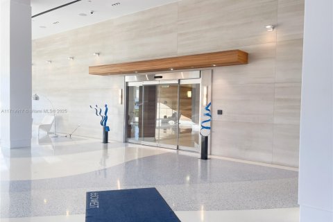 Купить кондоминиум в Майами-Бич, Флорида 2 спальни, 106.56м2, № 1984946 - фото 6