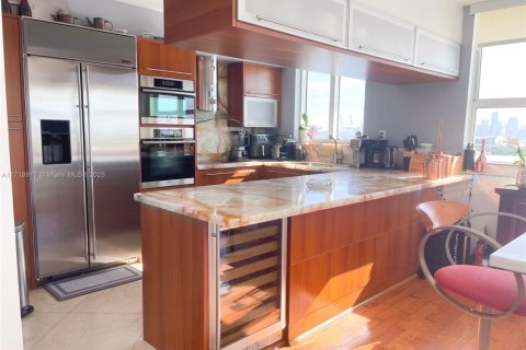 Купить кондоминиум в Майами-Бич, Флорида 2 спальни, 106.56м2, № 1984946 - фото 13