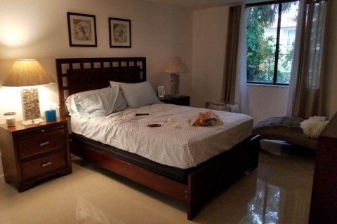 Condominio en venta en Deerfield Beach, Florida, 2 dormitorios, 95.97 m2 № 2252218 - foto 4