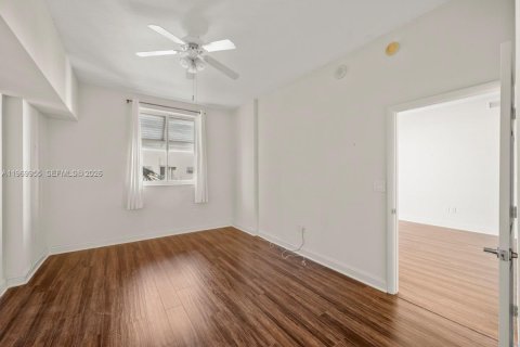 Condominio en alquiler en Plantation, Florida, 2 dormitorios, 105.72 m2 № 2030753 - foto 13