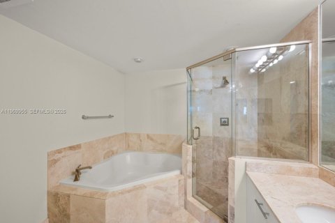 Condominio en alquiler en Plantation, Florida, 2 dormitorios, 105.72 m2 № 2030753 - foto 11