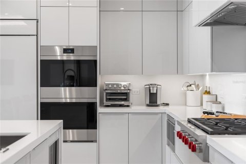 Condo in Longboat Key, Florida, 1 bedroom  № 1914370 - photo 29