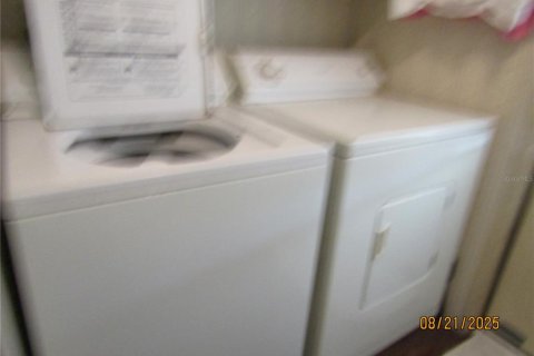 Apartamento en alquiler en Edgewater, Florida, 2 dormitorios, 110.46 m2 № 1847592 - foto 11