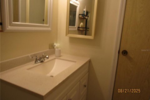 Apartamento en alquiler en Edgewater, Florida, 2 dormitorios, 110.46 m2 № 1847592 - foto 9