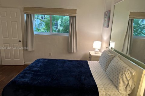 Condo in Miami Beach, Florida, 1 bedroom  № 2084453 - photo 10