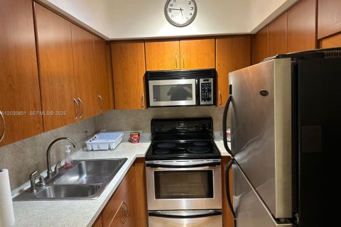 Condo in Miami Beach, Florida, 1 bedroom  № 2084453 - photo 9