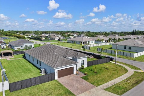 House in Homestead, Florida 4 bedrooms, 249.81 sq.m. № 1858889 - photo 5