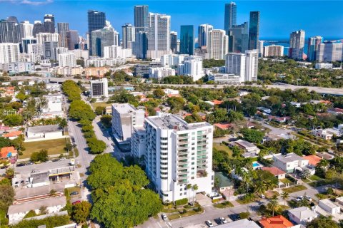 Condominio en alquiler en Miami, Florida, 2 dormitorios, 102.1 m2 № 2005846 - foto 28