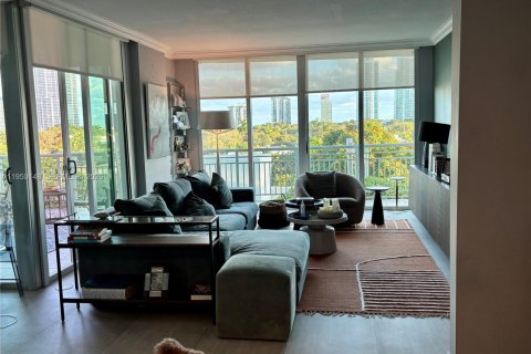 Condominio en alquiler en Miami, Florida, 2 dormitorios, 102.1 m2 № 2005846 - foto 9