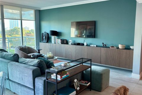 Condominio en alquiler en Miami, Florida, 2 dormitorios, 102.1 m2 № 2005846 - foto 6