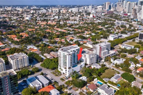 Condominio en alquiler en Miami, Florida, 2 dormitorios, 102.1 m2 № 2005846 - foto 30