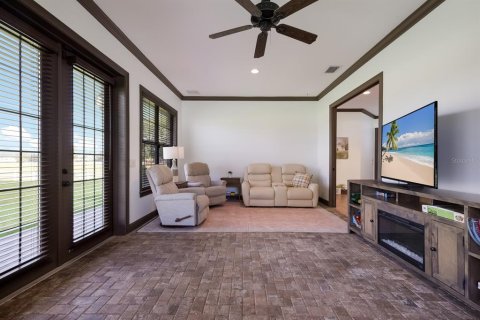 House in Palmetto, Florida 3 bedrooms, 332.22 sq.m. № 1635939 - photo 17